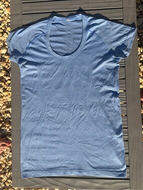 lululemon athletica Short Sleeve Scoop Neck Top - Light Blue